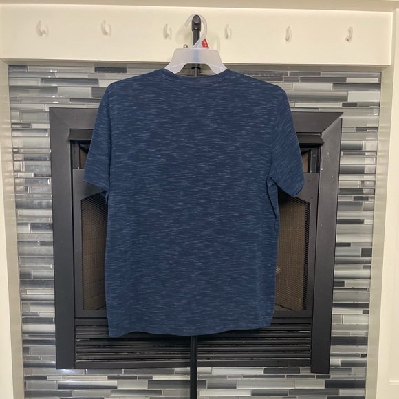 Mens Athletic Short Sleeve T-Shirt, Size L - Picture 2 of 3